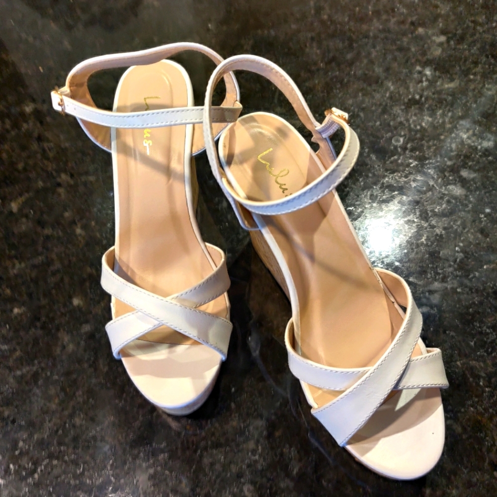 Lulu's wide cork wedges